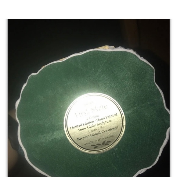 Breyer Horse "First Skate" Snow Globe (No Box). USED (Stored in Curio) - Picture 4 of 5